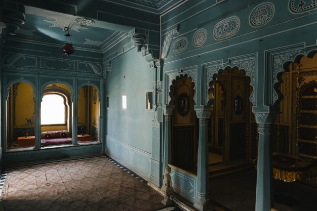 interior-zenana-mahal-city-palace-udaipur-rajasthan_53876-65513.jpg